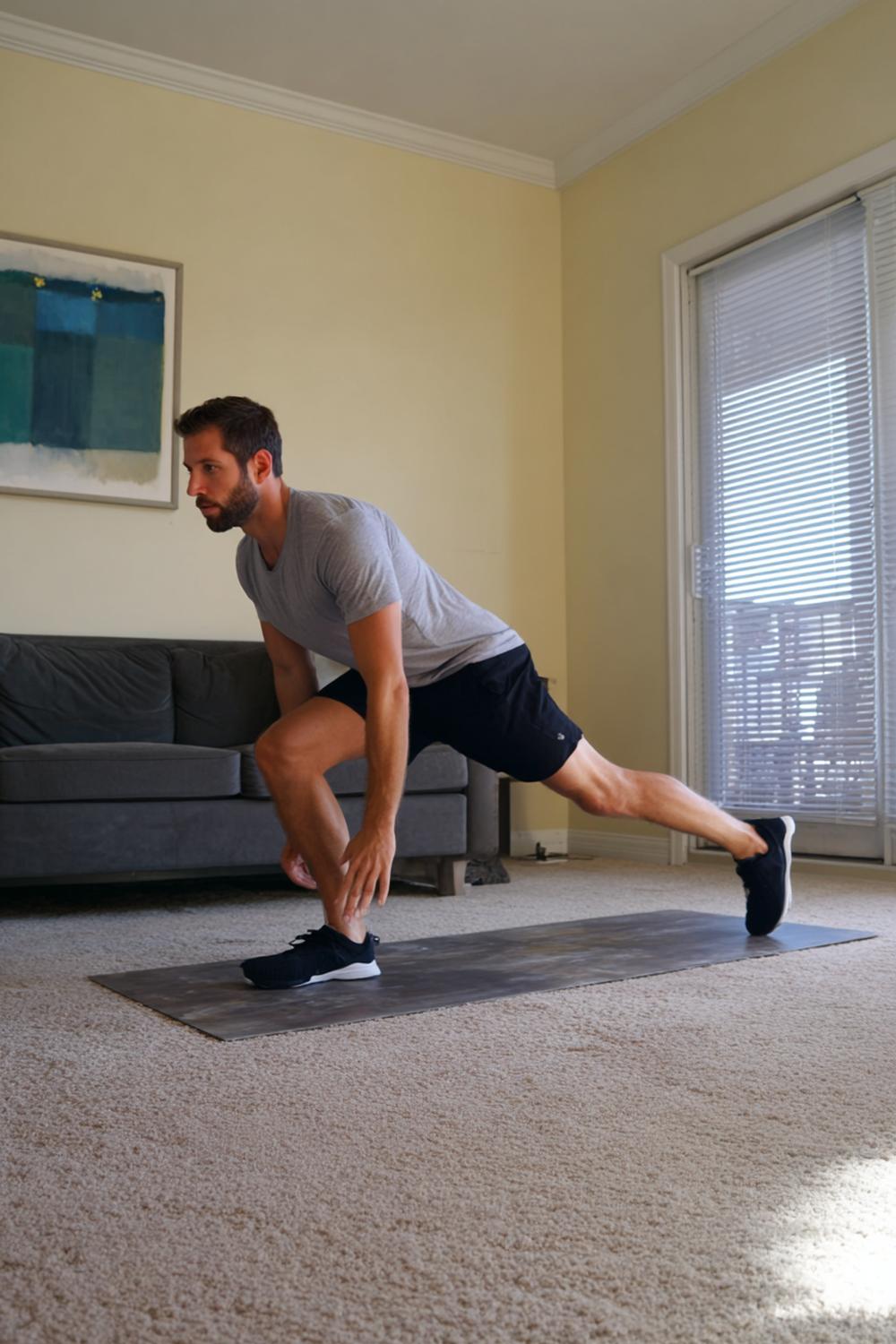 5. Minute Weight Loss Workout: Minimal-Equipment Mat Core and Cardio Blend