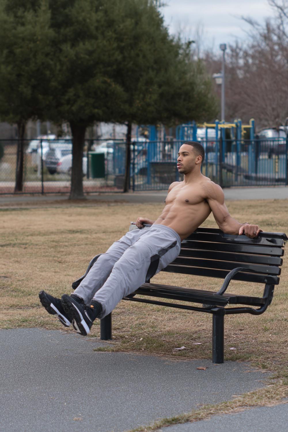 21. Full Body Weight Loss Routine: Park Bench Routine With Dips, Split Squats, and Incline Push-Ups