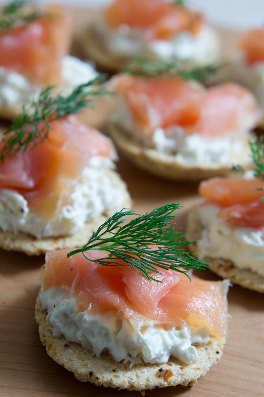 11. Salmon Snack Rice Cakes with Cream Cheese and Dill Sprigs