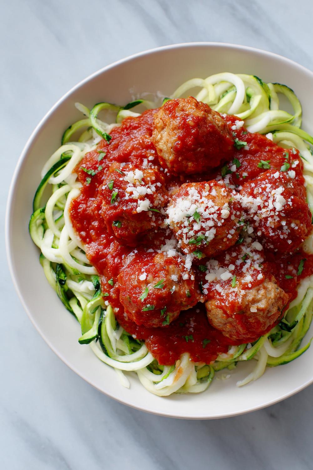 2. Post-Workout Dinner Ideas 2026: Garlic Turkey Meatball Marinara Zoodle Plate